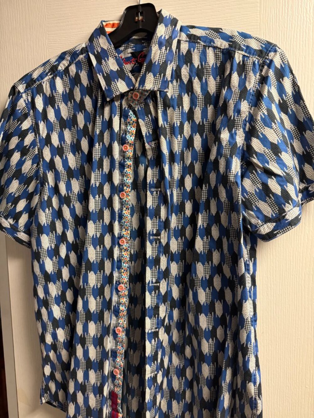 Robert Graham Short-Sleeve Button-Down Shirt Size XL great condition